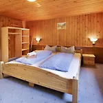 Chalet Alpenchalet Lacknerbrunn Bis 23 P Mayrhofen
