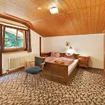 Alpenchalet Lacknerbrunn Bis 23 P *