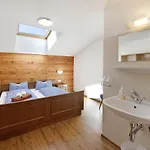 Alpenchalet Lacknerbrunn Bis 23 P Chalet