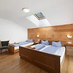 Alpenchalet Lacknerbrunn Bis 23 P Chalet