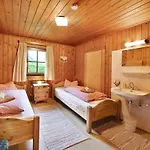 Chalet Alpenchalet Lacknerbrunn Bis 23 P *