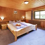 Alpenchalet Lacknerbrunn Bis 23 P Chalet *