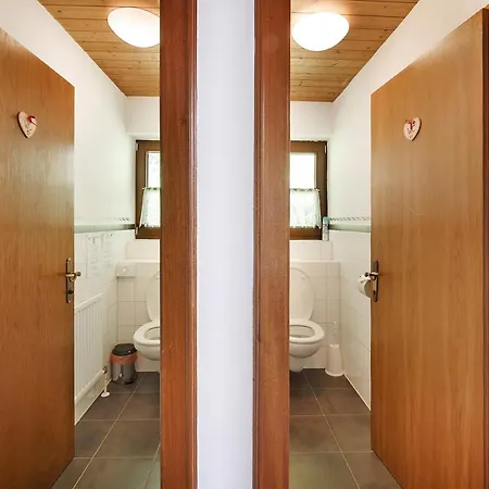 Alpenchalet Lacknerbrunn Bis 23 P Шале Майрхофен