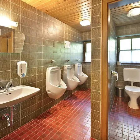 Alpenchalet Lacknerbrunn Bis 23 P Mayrhofen