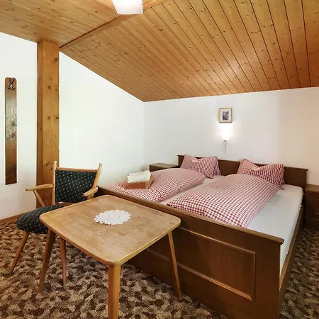 Alpenchalet Lacknerbrunn Bis 20 P *