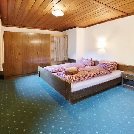 Alpenchalet Lacknerbrunn Bis 23 P マイヤーホーフェン