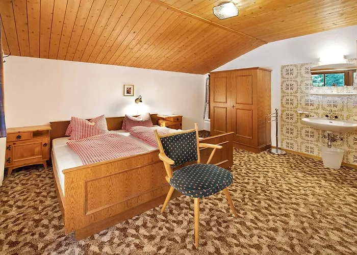 Chalet Alpenchalet Lacknerbrunn Bis 23 P Mayrhofen