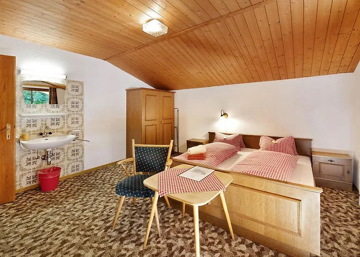 Chalet Alpenchalet Lacknerbrunn Bis 23 P Mayrhofen